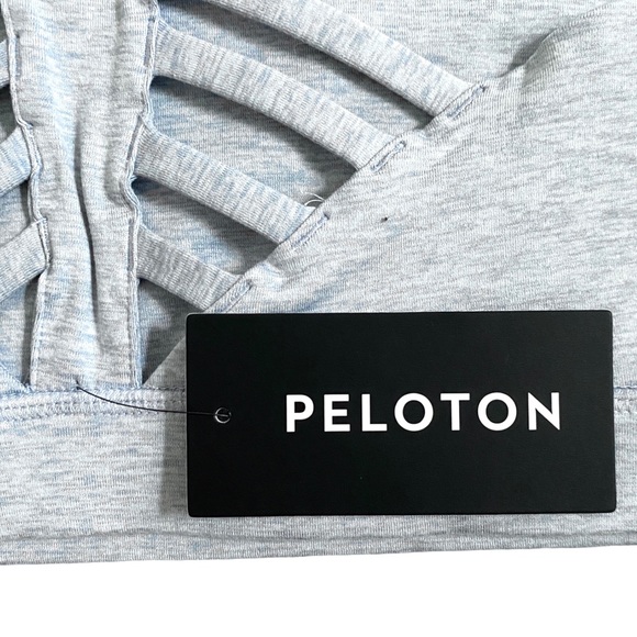 NEW Peloton Embrace Baby Blue Cutout Strappy Stretch Logo Sports Bra Size M - Picture 9 of 10